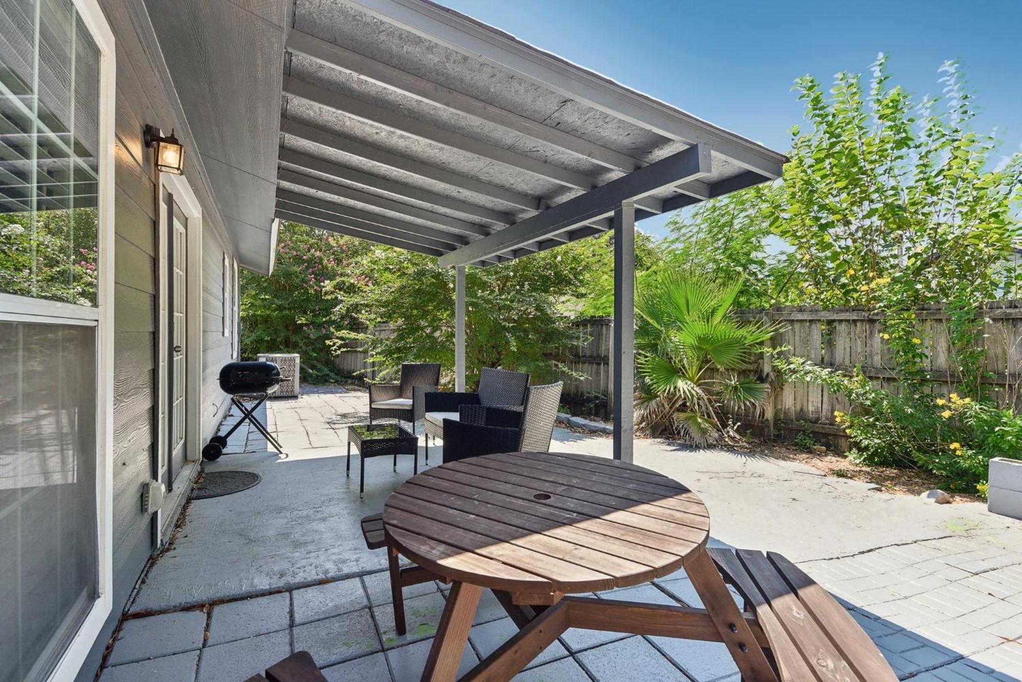 Modern Rental Near Medical Center, Six Flags, Utsa, La Cantera, Lackland Afb San Antonio Exterior photo